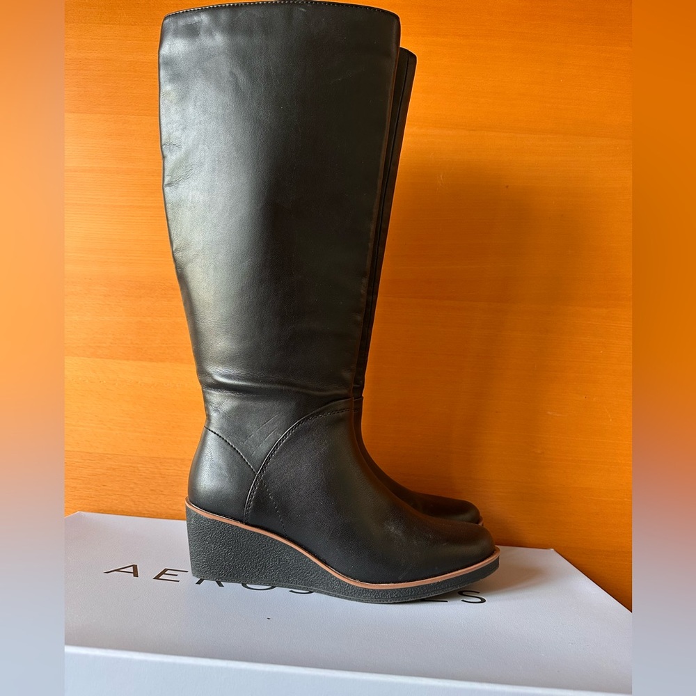 Aerosoles Binocular wedge boot- new